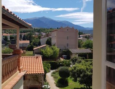 Double Room with Mountain View