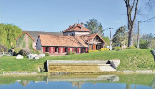 Three-Bedroom Vacation Home 