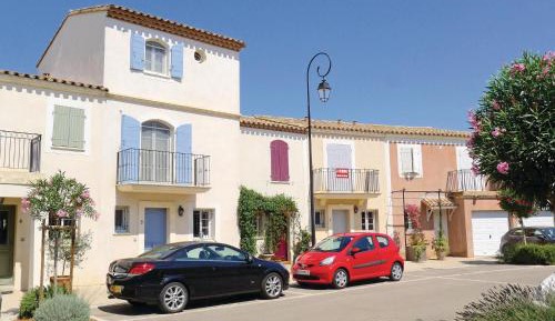 Three-Bedroom Holiday Home 