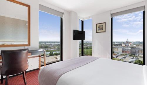 Queen Suite