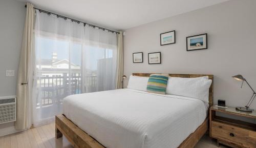 King Room with Balcony