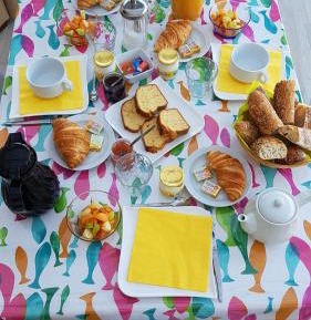 Triple Room with Pool View - Sauvajou