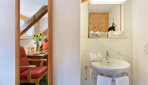Economy Double Room with Shared Bathroom