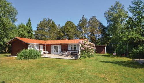 Three-Bedroom Vacation Home 