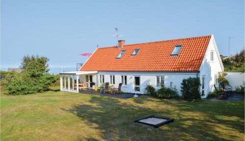 Three-Bedroom Vacation Home 