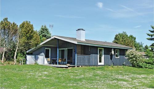 Three-Bedroom Vacation Home 