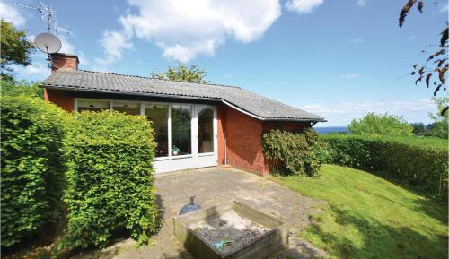 Three-Bedroom Vacation Home 
