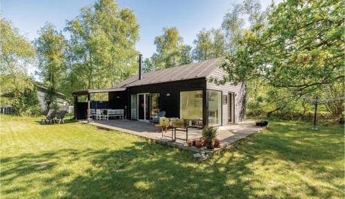 Three-Bedroom Vacation Home 