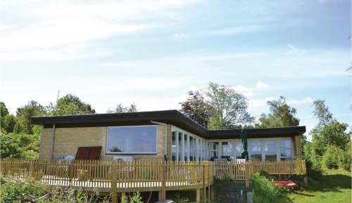 Three-Bedroom Vacation Home 