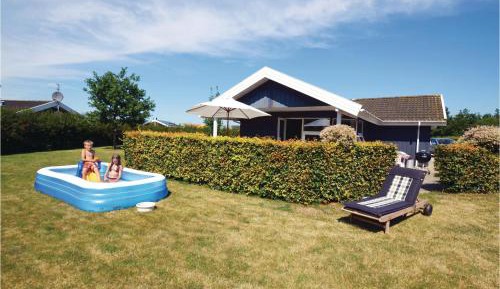 Three-Bedroom Vacation Home 