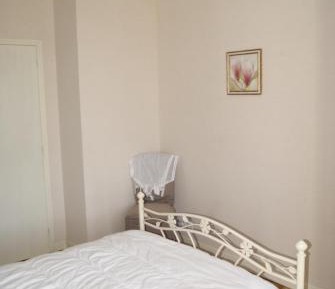 One-Bedroom Cottage (3 Adults)