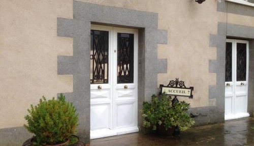 Studio (2 Adults)
