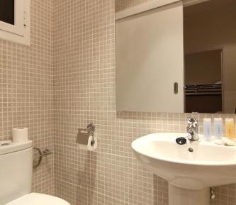 Three-Bedroom Apartment - Calle Còrsega 668