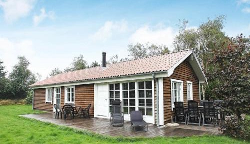 Three-Bedroom Vacation Home 