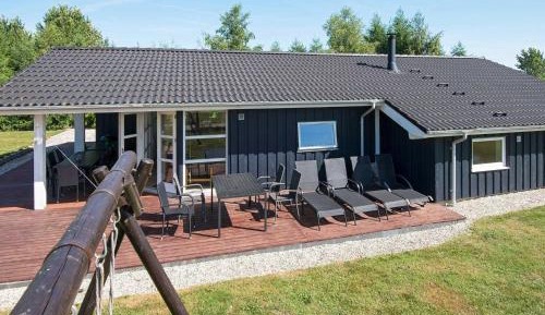 Four-Bedroom Holiday Home