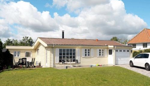 Three-Bedroom Vacation Home 