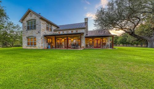 Three-Bedroom Vacation Home 