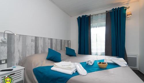 Double or Twin Room with Private Bathroom