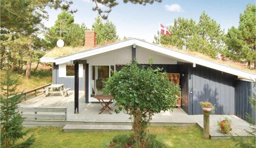 Three-Bedroom Vacation Home 