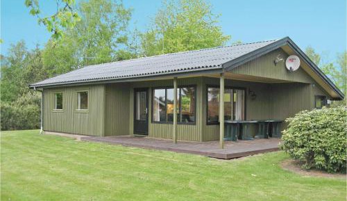 Three-Bedroom Vacation Home 