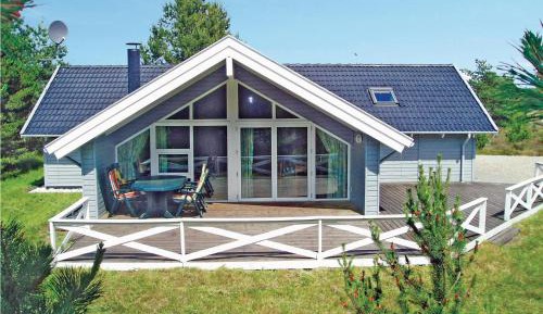 Four-Bedroom Vacation Home