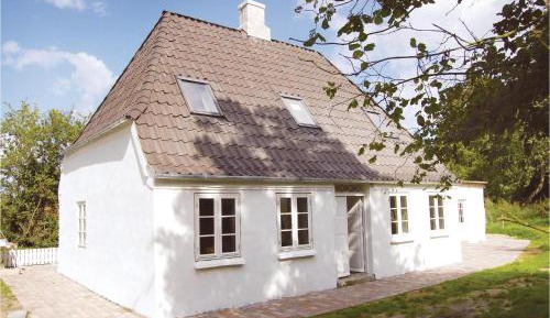 Three-Bedroom Vacation Home 