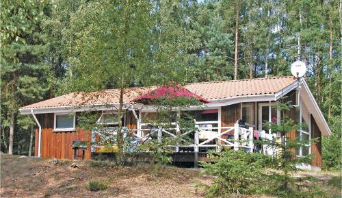 Three-Bedroom Vacation Home 