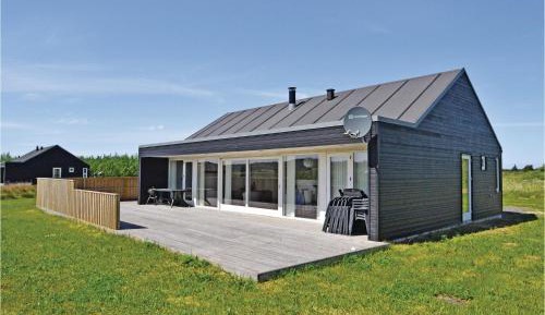 Three-Bedroom Vacation Home 