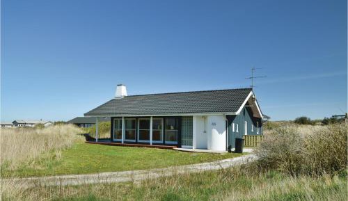 Three-Bedroom Vacation Home 