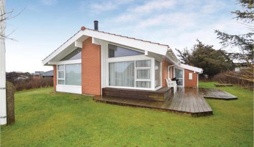 Three-Bedroom Vacation Home 
