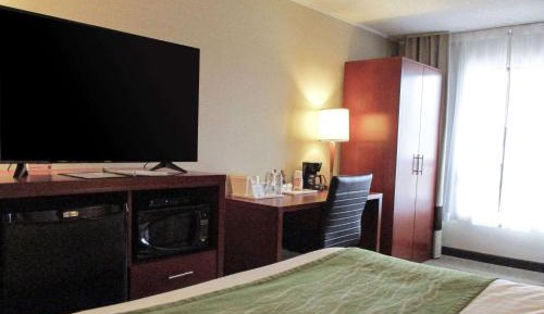 Comfort Care Queen Room - Non-Smoking