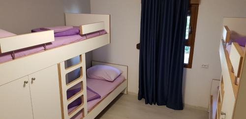 Bed in 4-Bed Mixed Dormitory Room
