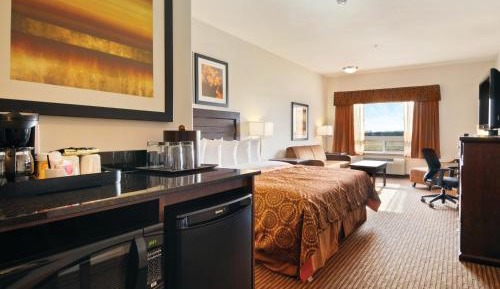 King Room with Sofa Bed