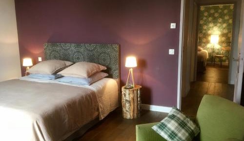 Superior Suite Family Room with Garden and Mountain View- First Floor