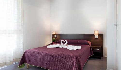 Apartment (4 Adults)