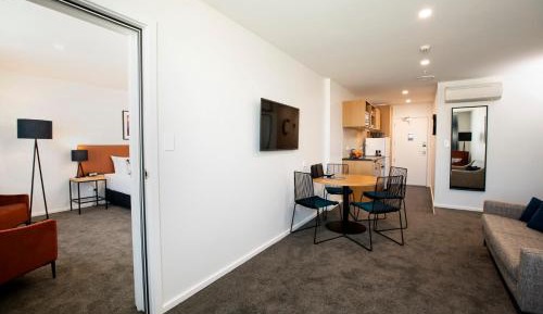 Two-Bedroom Executive Apartment (Interconnecting)