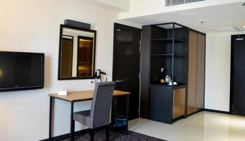 Superior Deluxe King