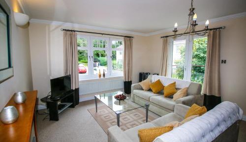 Two-Bedroom Apartment - 3E Abbotsford