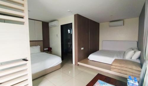 Superior Family Room