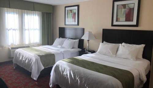 Queen Room with Two Queen Beds - Non-Smoking/Exterior Hall