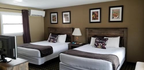 Double Room with Two Double Beds