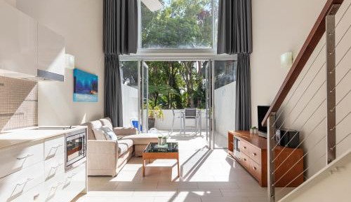 One-Bedroom Apartment - Split Level