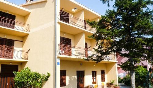 Studio with Balcony