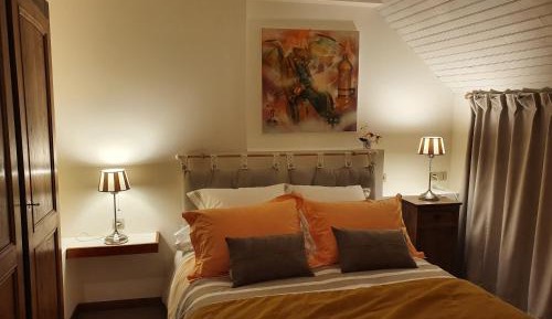 Deluxe Double Room (2 Adults + 1 Child)