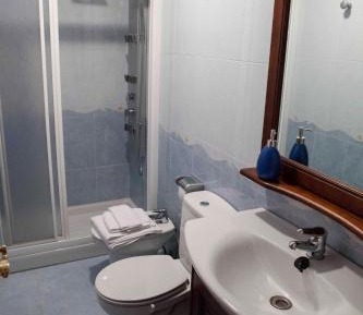 Classic Single Room with Shower