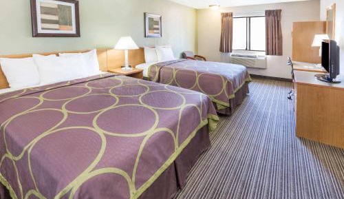 Queen Room with Two Queen Beds - Non-Smoking