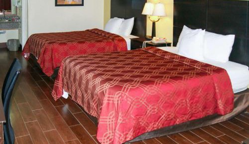Queen Room with Two Queen Beds - Non-Smoking