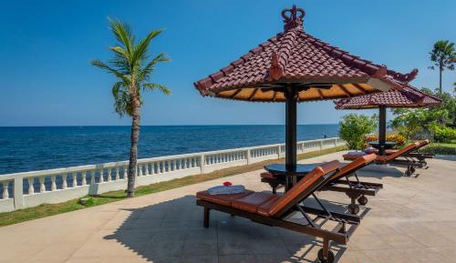 Villa - Beach Front