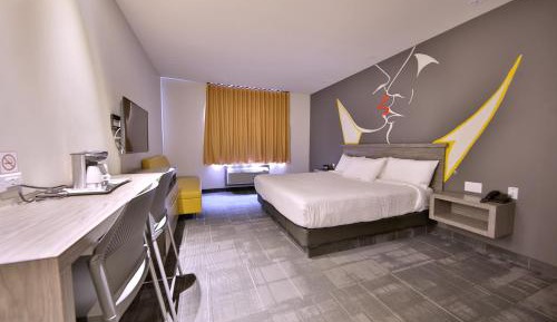 Superior Room, 1 King Bed