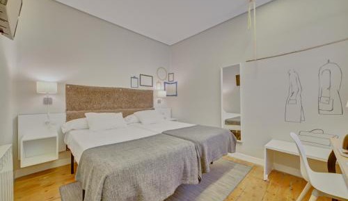 Double Room with Private External Bathroom